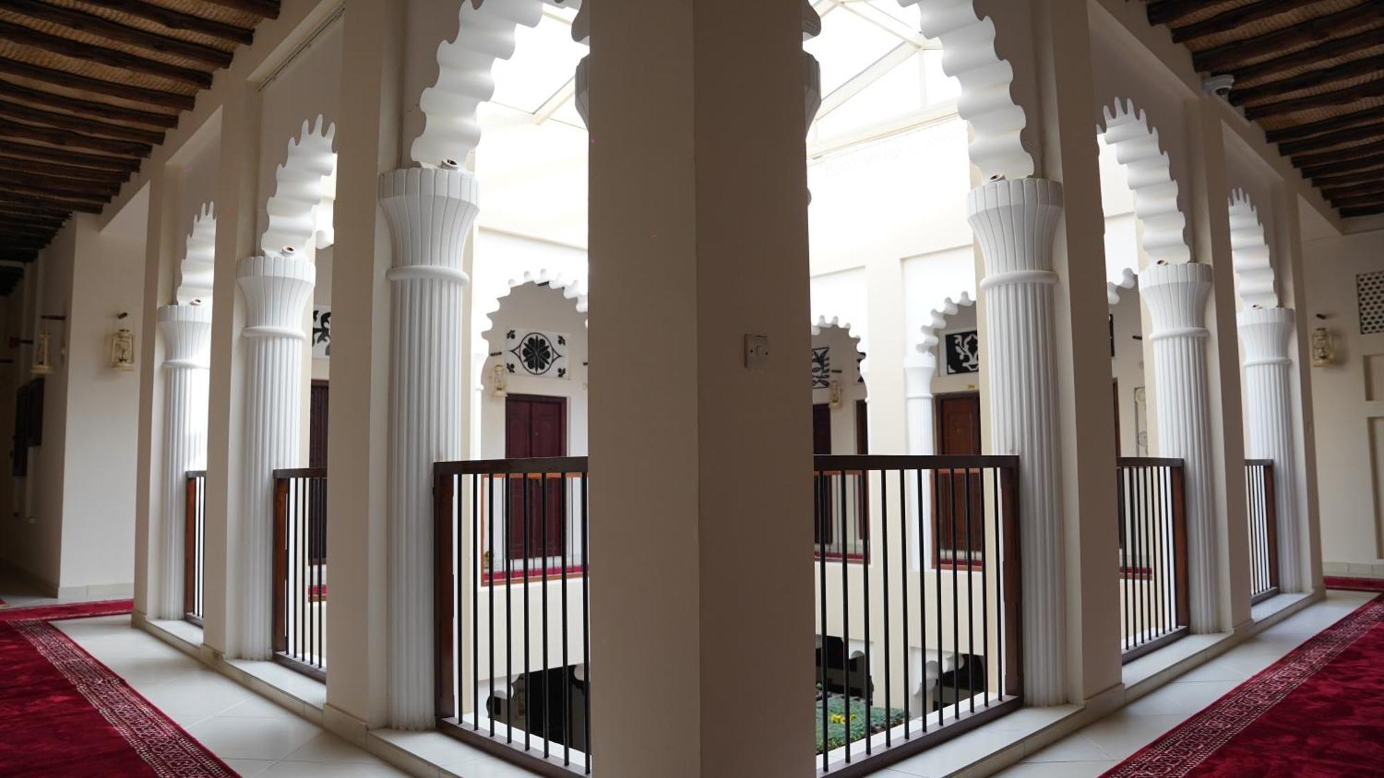 Hyba Heritage Hotel Dubai Exteriör bild